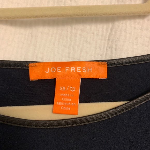 Joe Fresh navy blouse. - Picture 2 of 5